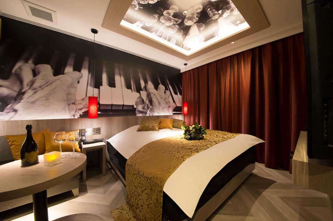 Hotel cinta ルトゥール難波 Retournanba 男塾ホテルグループ (adults Only)