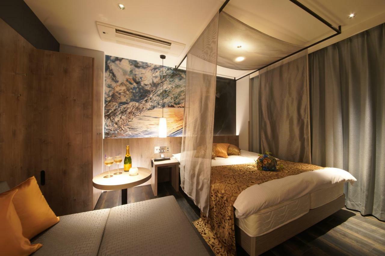 Hotel cinta ルトゥール難波 Retournanba 男塾ホテルグループ (adults Only)